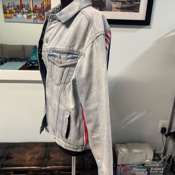 ❤️Top Shop Hand Painted Distressed Jean Jacket-Sz 6 - Picture 4 of 8